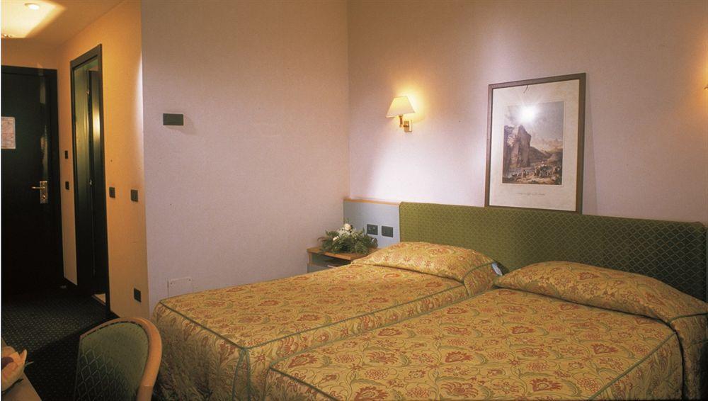 Rege Hotel San Donato Milanese Phòng bức ảnh